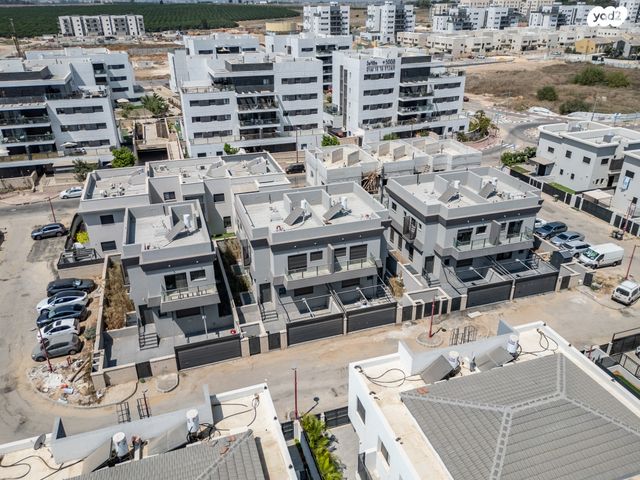 בית פרטי/ קוטג', גן יבנה מערב, גן יבנה