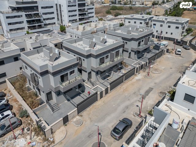 בית פרטי/ קוטג', גן יבנה מערב, גן יבנה