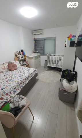 דירה, תל מונד