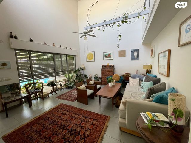 בית פרטי/ קוטג', הרקיע, הגולף, קיסריה