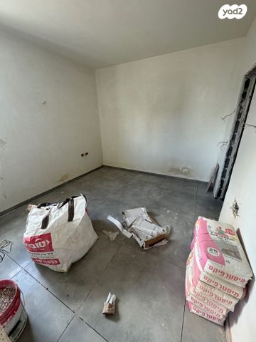 בית פרטי/ קוטג', עוזי חיטמן, המוזיקה, שדרות