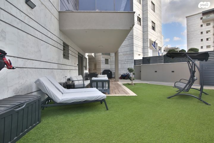 דירת גן, שדרות בית וגן, קרית אתא