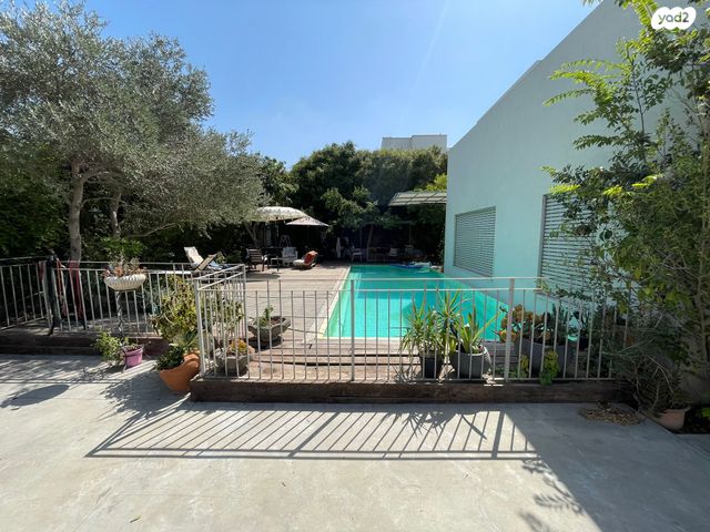 בית פרטי/ קוטג', הרקיע, הגולף, קיסריה