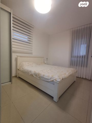 דירה, חיים מרינוב, חומת שמואל, הר חומה, ירושלים