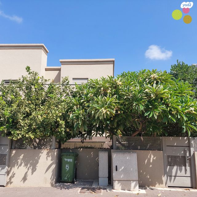 דו משפחתי, יובלים, פרדס חנה כרכור