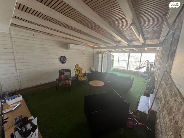 דירה, גולדה מאיר, שיכון עובדים, טבריה