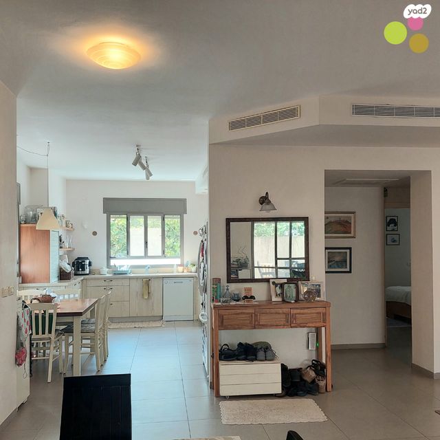 דו משפחתי, יובלים, פרדס חנה כרכור