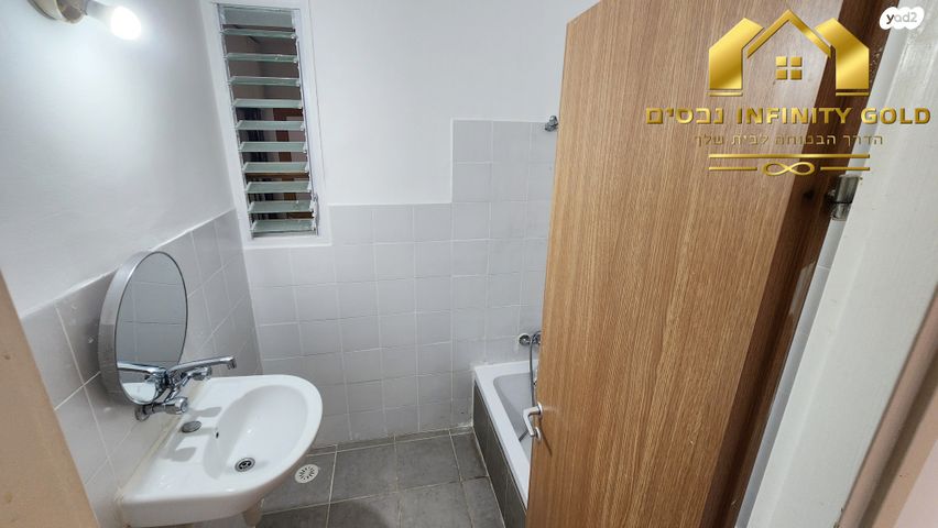 דירה, גמלא, החורש, חריש