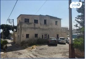 בניין מגורים, קיבוץ גלויות, העיר התחתית, ואדי סאליב, חיפה