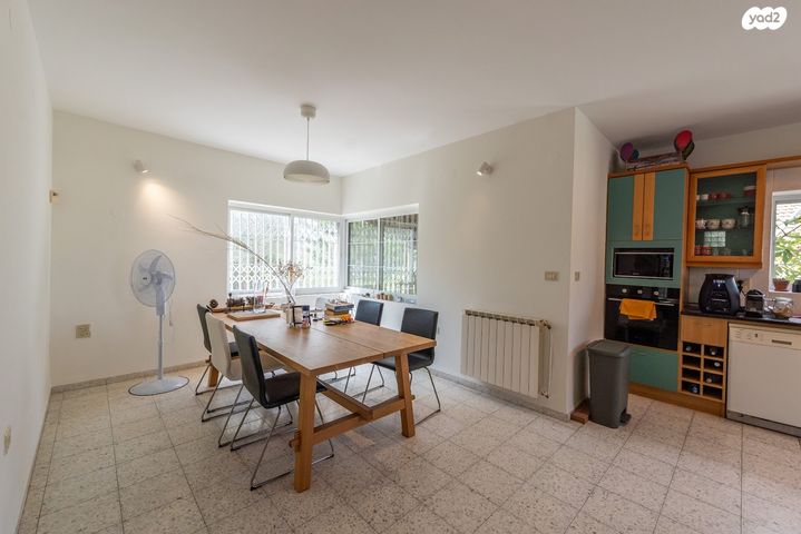 בית פרטי/ קוטג', חרמון, שאר העיר, כפר ורדים