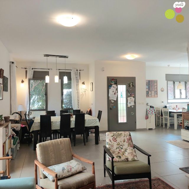 דו משפחתי, יובלים, פרדס חנה כרכור