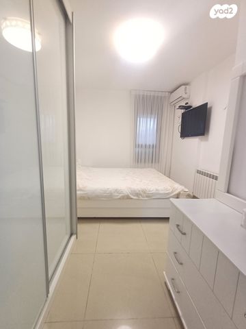 דירה, חיים מרינוב, חומת שמואל, הר חומה, ירושלים