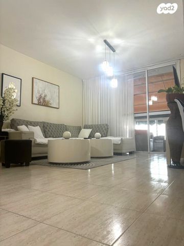 דירה, ה' באייר, רובע הקריה, הסיטי, אשדוד