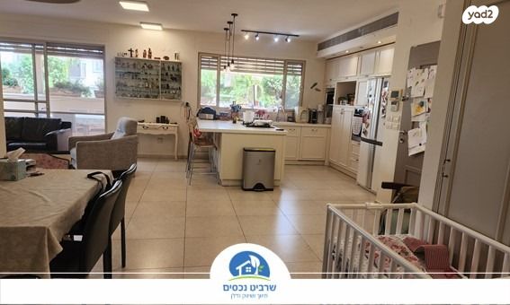 דירת גן, רסקו ג', הוד השרון