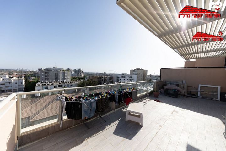 דופלקס, אהרון קרון, ראשונים, ראשון לציון