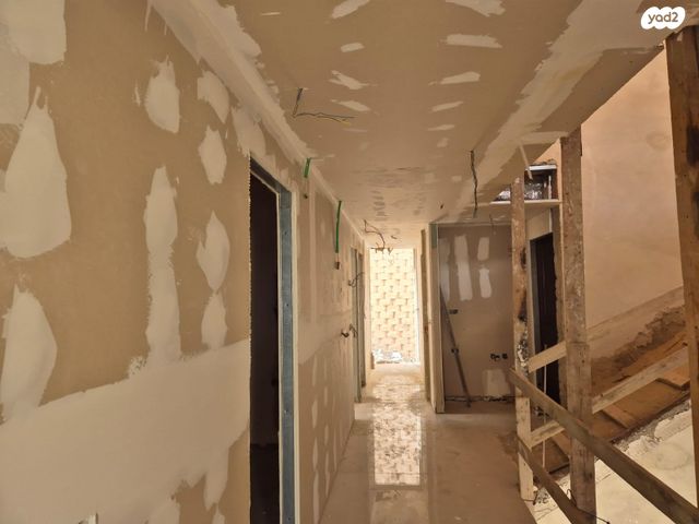 דו משפחתי, החליל, שאר העיר, גבעת זאב