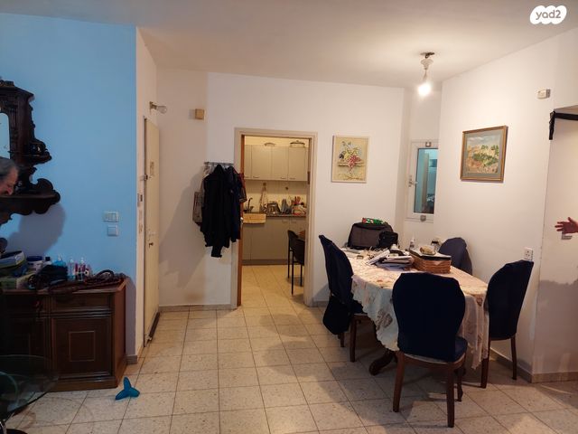 דירה, דוד בן גוריון, גולן, רמת השרון