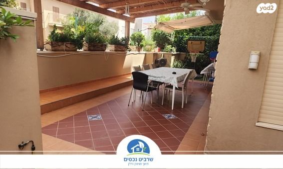 דירת גן, רסקו ג', הוד השרון