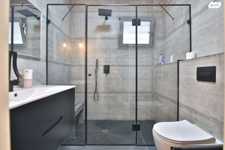 דירת גן, שדרות בית וגן, קרית אתא