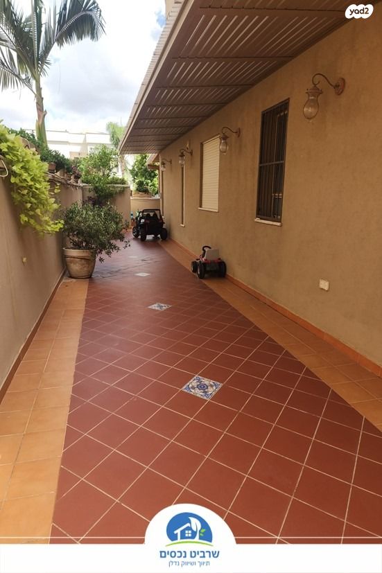 דירת גן, רסקו ג', הוד השרון