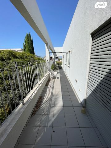 בית פרטי/ קוטג', הרקיע, הגולף, קיסריה