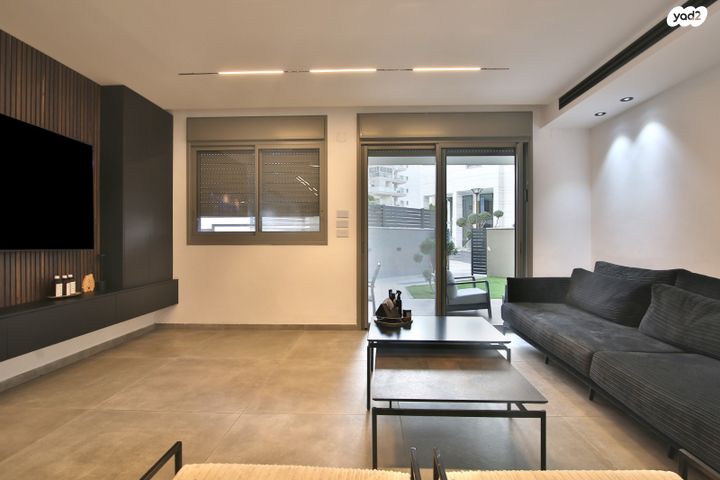 דירת גן, שדרות בית וגן, קרית אתא