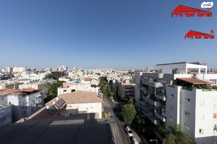 דופלקס, אהרון קרון, ראשונים, ראשון לציון