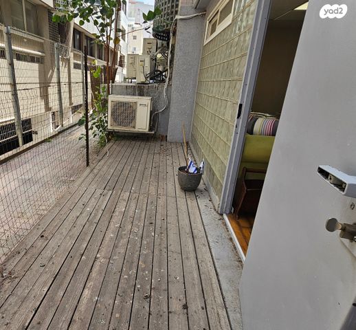 משרדים, יגאל אלון, נחלת יצחק, תל אביב יפו