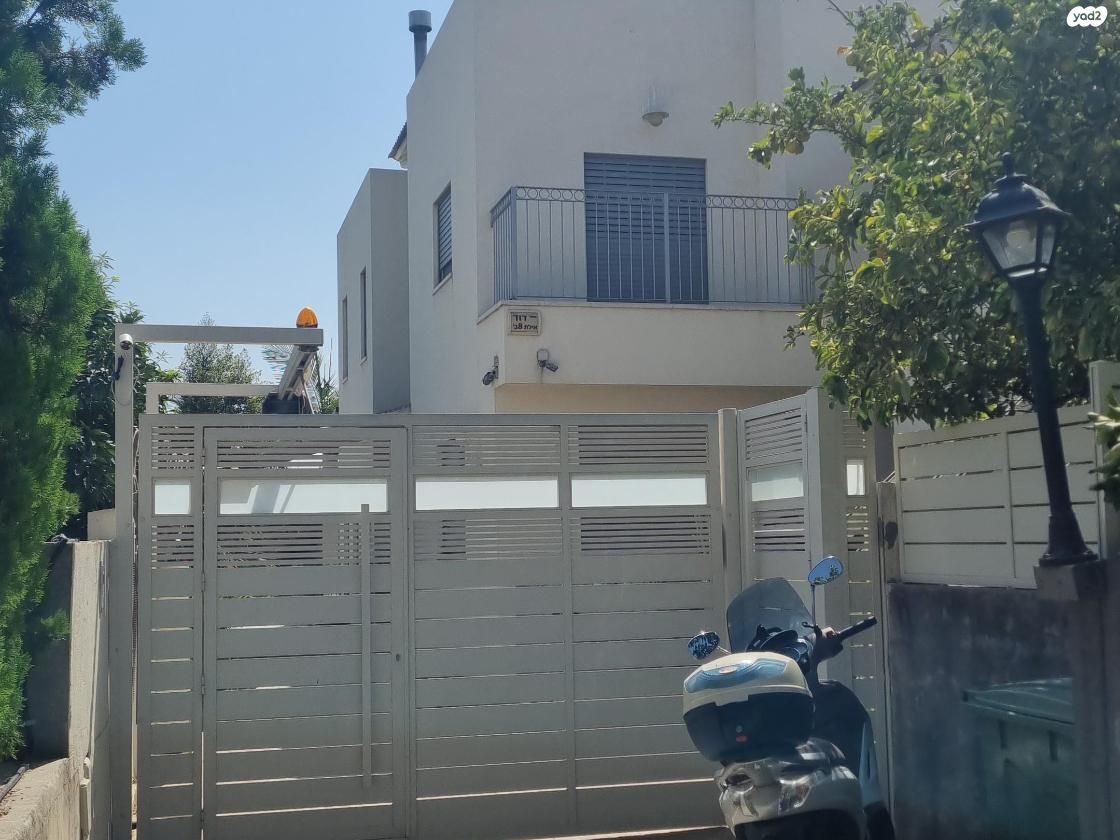 אילת 8