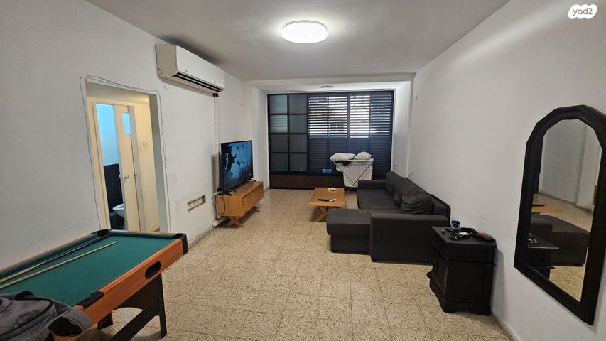 דירה, מאיר ויניק, רמז, מערב ותיק, ראשון לציון