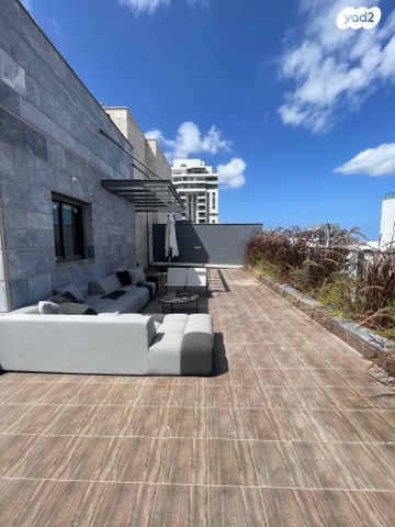 גג/ פנטהאוז, נרקיסים, ראשון לציון