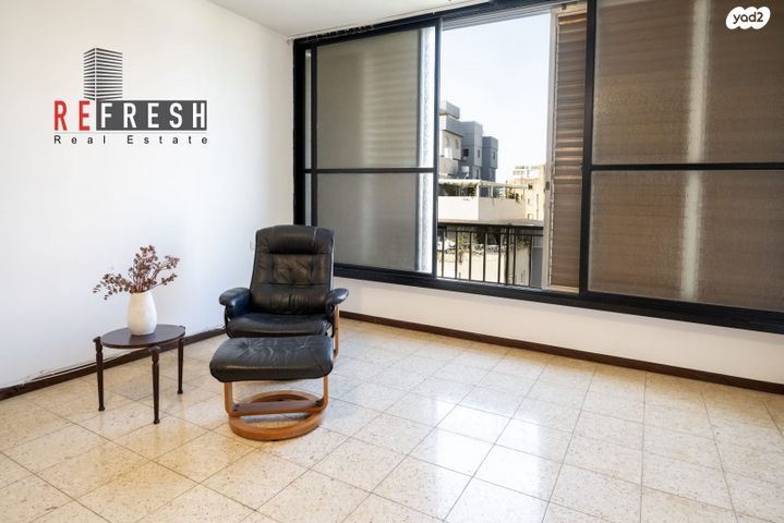 טשרניחובסקי 4