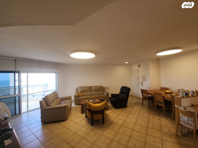 דירה, הר מצדה, רובע י"א, אשדוד