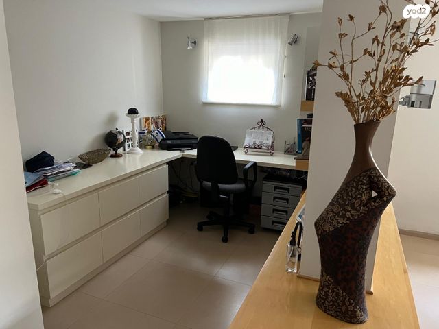 דו משפחתי, אלון, רמת השרון