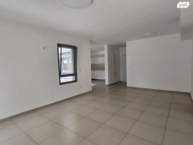 דירה, בר אילן, נווה דוד רמז, רעננה