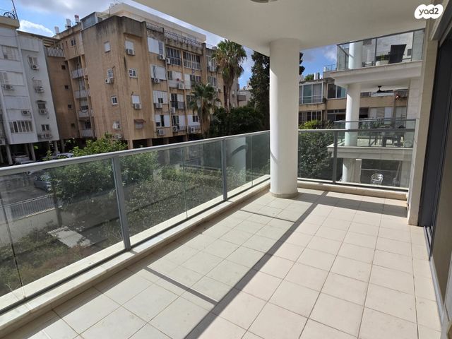 דירה, בר אילן, נווה דוד רמז, רעננה