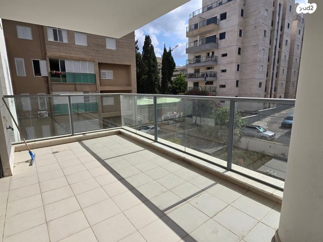 דירה, בר אילן, נווה דוד רמז, רעננה