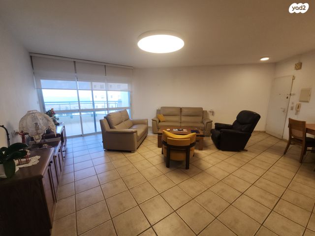 דירה, הר מצדה, רובע י"א, אשדוד