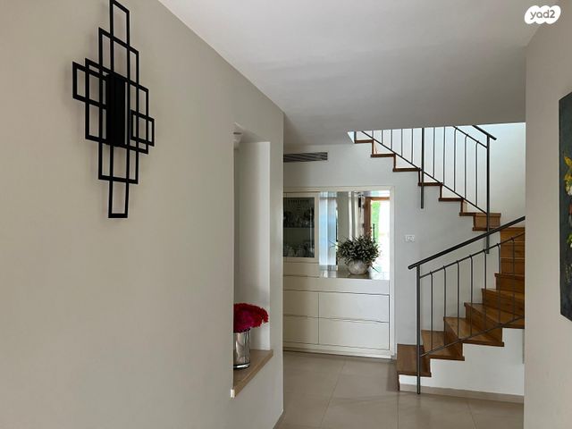 דו משפחתי, אלון, רמת השרון