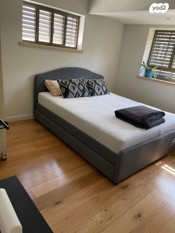 דו משפחתי, אלון, רמת השרון