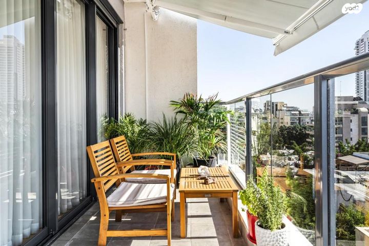 דירה, המעגל, פועלי הרכבת, גבעתיים