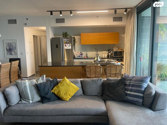 דירה, החלוץ, מורשה, רמת השרון