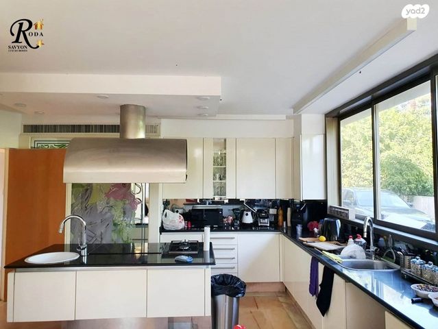 בית פרטי/ קוטג', סביון