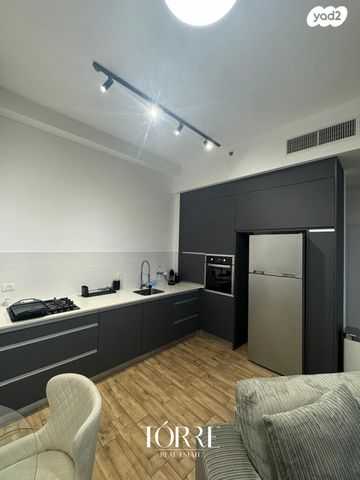 דרך מנחם בגין 160