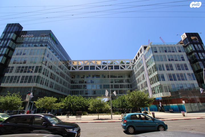 בניין משרדים, משכית, אזור תעשיה, הרצליה