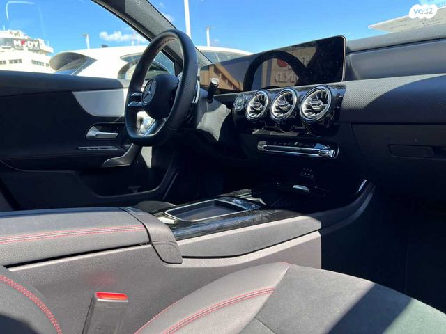 מרצדס-בנץ A-class