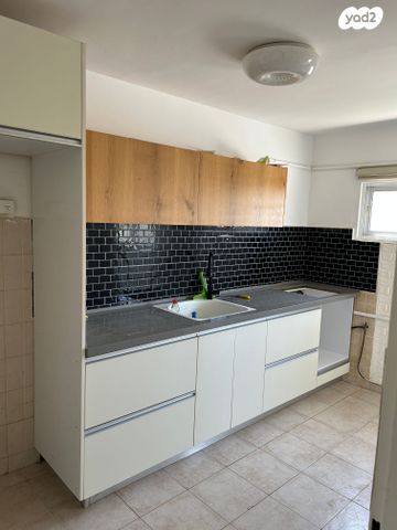 דירה, קיבוץ גלויות 74, יעקב מסיקה, אופקים