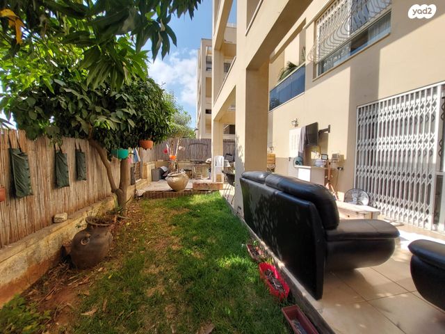 דירת גן, שדרות בגין, נוף הדר, כפר יונה