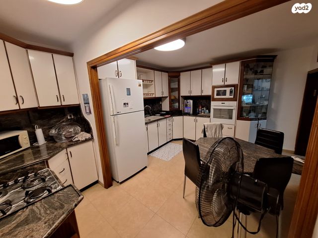 דירת גן, השופטים, אחוזת כנרת, טבריה