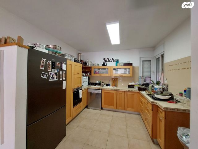 דירת גן, שדרות בגין, נוף הדר, כפר יונה